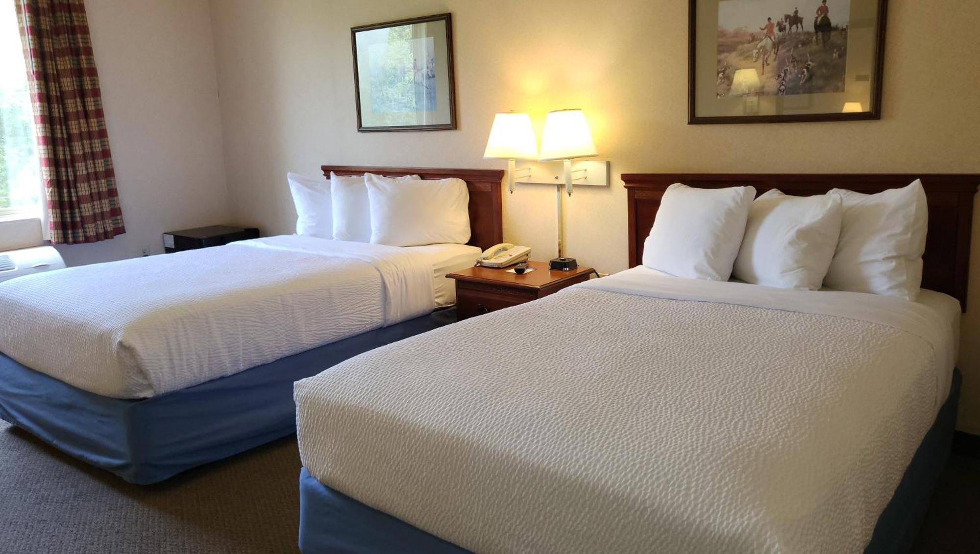 Magnuson Hotel West Liberty Kültér fotó