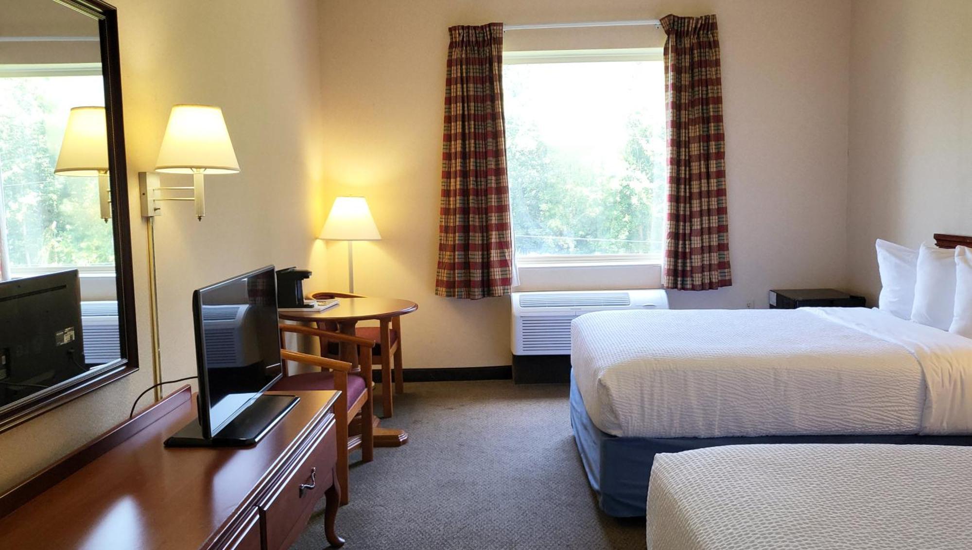 Magnuson Hotel West Liberty Kültér fotó
